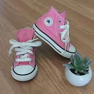 Converse all star pink high tops